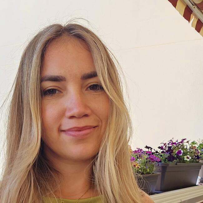 Canguro en Benalmádena: Ana Belén