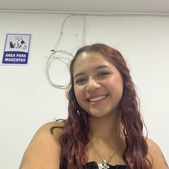 Babysitter in Manizales: Valentina