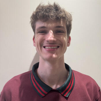 Babysitter in London: Alex