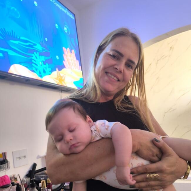 Babysitter in Ribeirão Preto: Carla