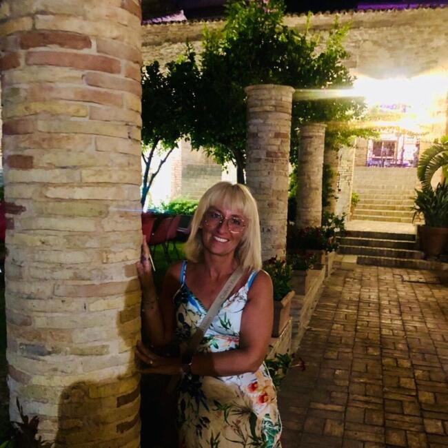 Babysitter in Valenza: Stefania