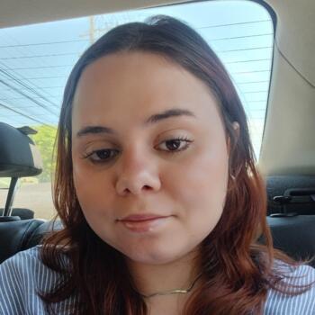 Babysitter in Florianópolis: Liz