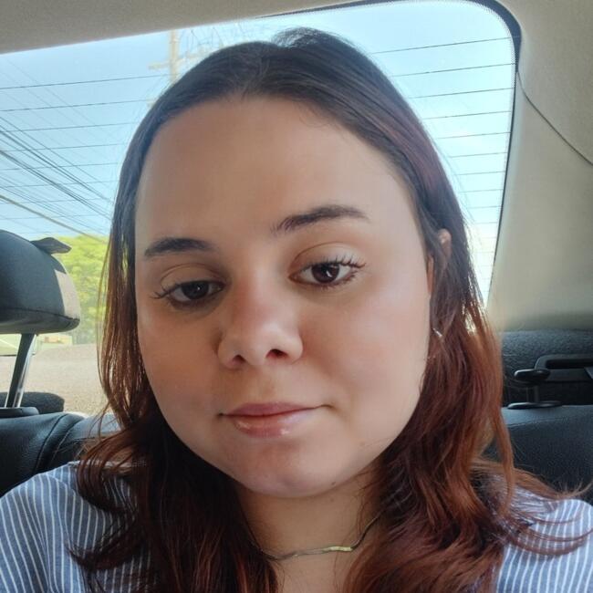 Babysitter in Florianópolis: Liz