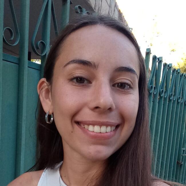 Babysitter in Rosario: Priscila