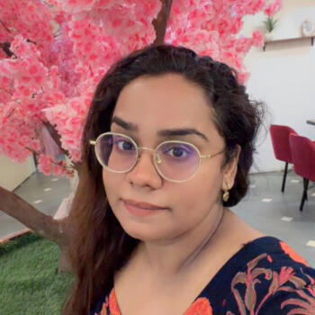 Babysitting job in Faridabad: Himanshi