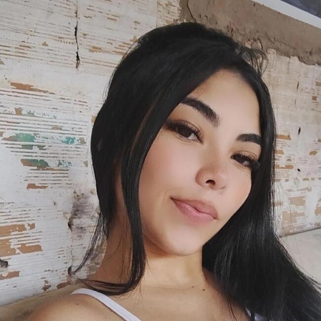 Babysitter in Luziânia: Mariana