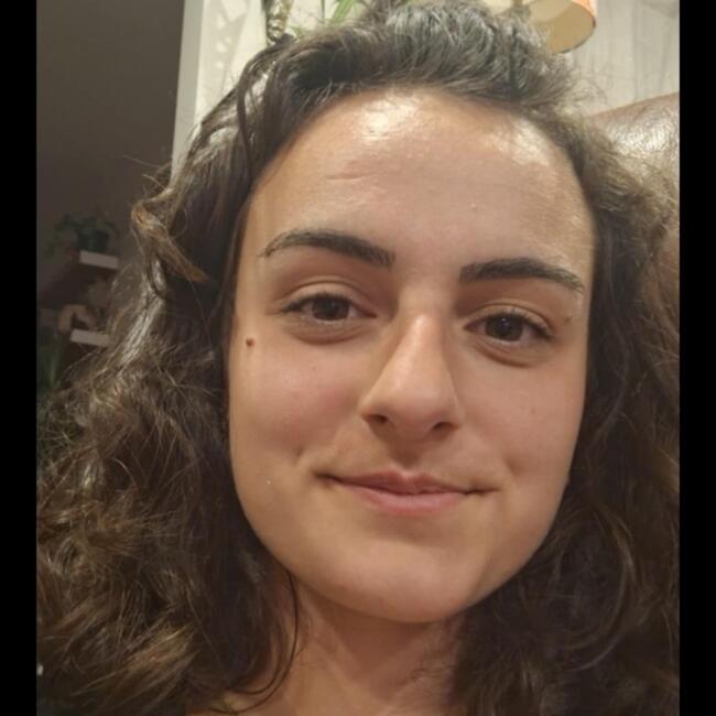 Babysitter in Nanterre: Louise