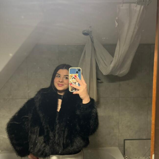 Babysitter in Plouhinec: Lana