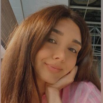 İzmir bölgesinde bebek bakıcısı: Zeyneb