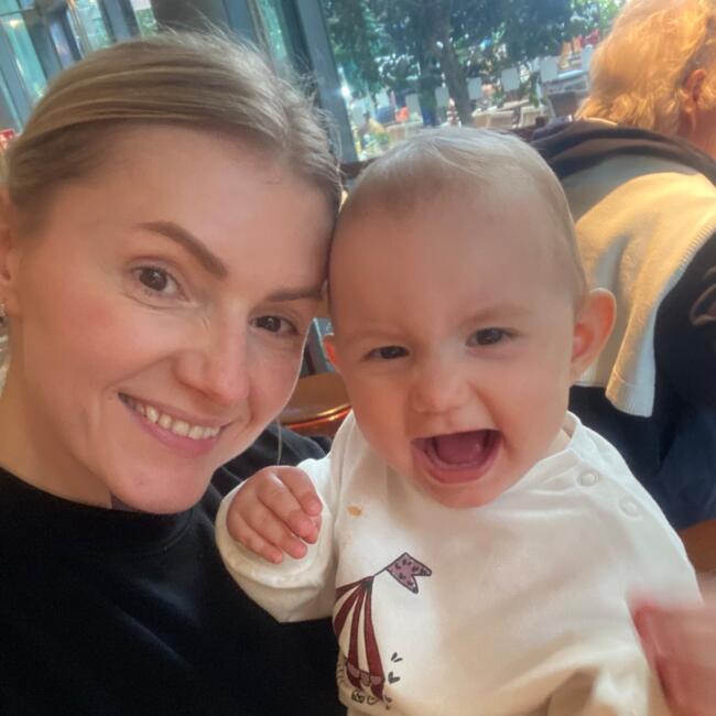 Babysitter Job in Berlin: Romana