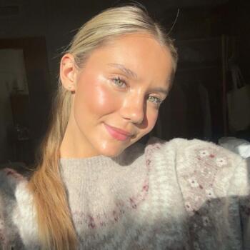 Babysitter in London: Keira