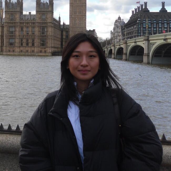 Babysitter in Miami: Helin