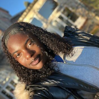 Babysitter in Le Puy-en-Velay: Palmira