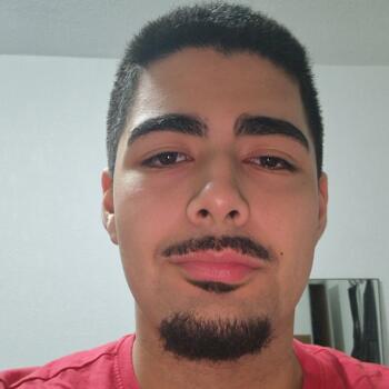 Babysitter in Keulen: Emirhan