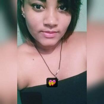 Babysitter in Lauro de Freitas: Laise