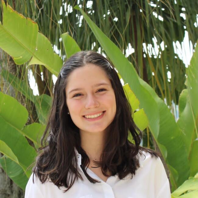 Babysitter in Caracas: Maria Lucia