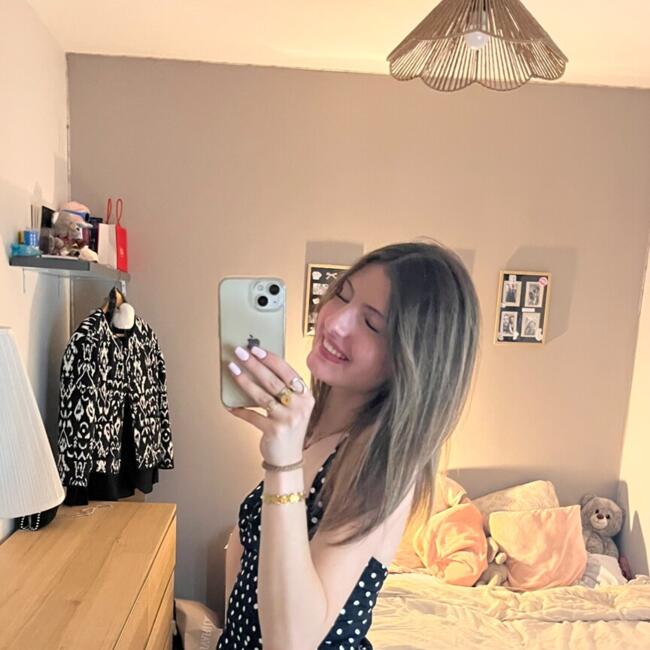 Babysitter in Fraisses: Lilou