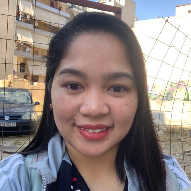 Babysitter in Athens: Carla Rose