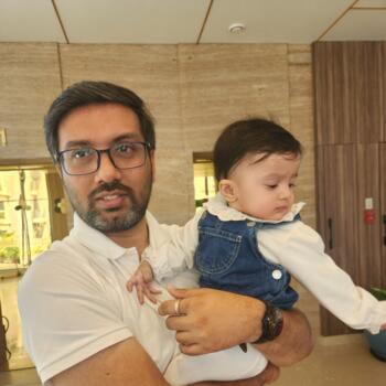 Parent Bengaluru: Akhilesh