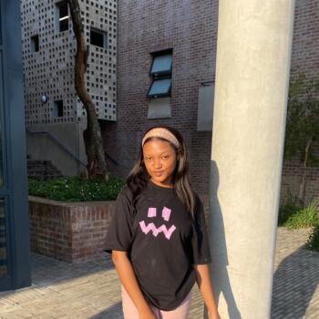 Babysitter in Johannesburg: Angela