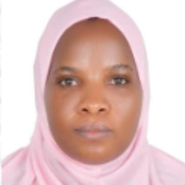 مربية أطفال في دبي: Nakato