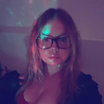 Babysitter in St Helens: Sydney