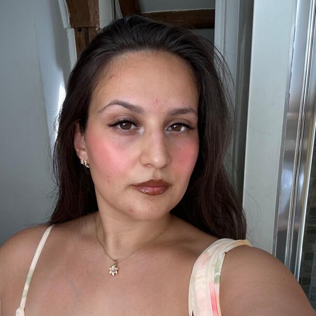 Babysitter in Montigny-sur-Loing: Laetitia