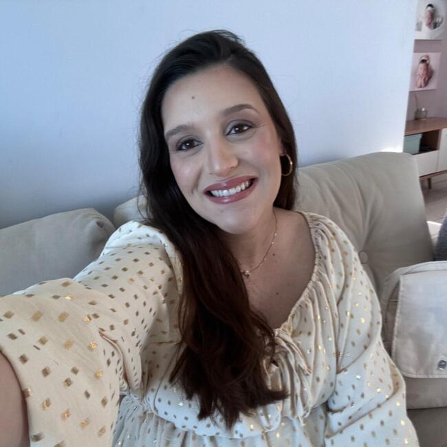 Emprego de babá em Macaé: Jéssica