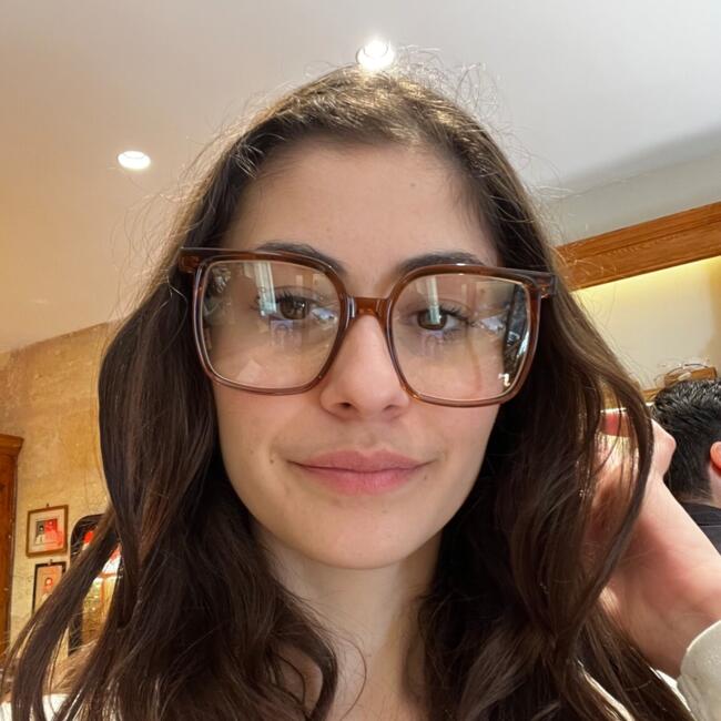 Babysitter in Mérignac: Julia