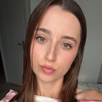 Babysitter in L'Isle-Jourdain: Lola