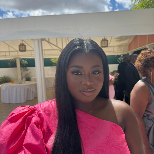 Babysitter em Oeiras: Shelsea