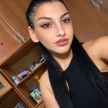 Babysitter Alba Iulia: Adelina