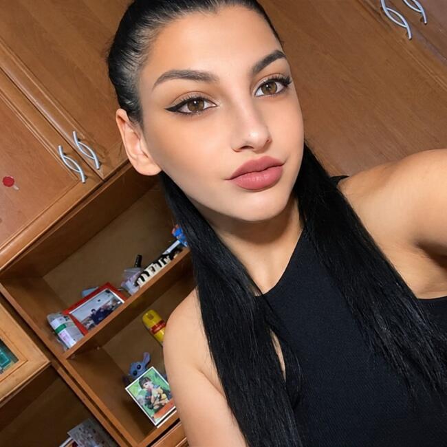 Babysitter in Alba Iulia: Adelina