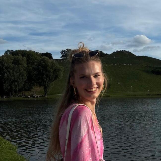 Babysitter in Munich: Alina