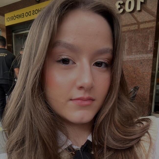 Babysitter in Campo Largo: Kimberly