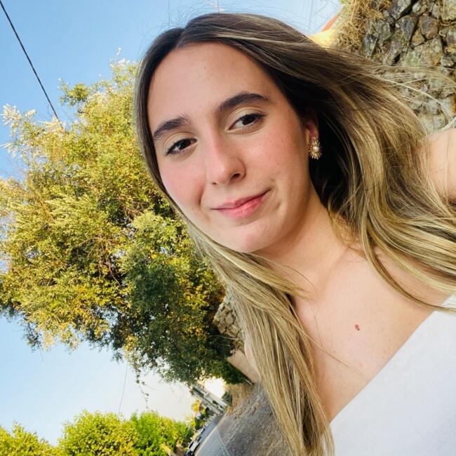 Babysitter em Peniche: Eva