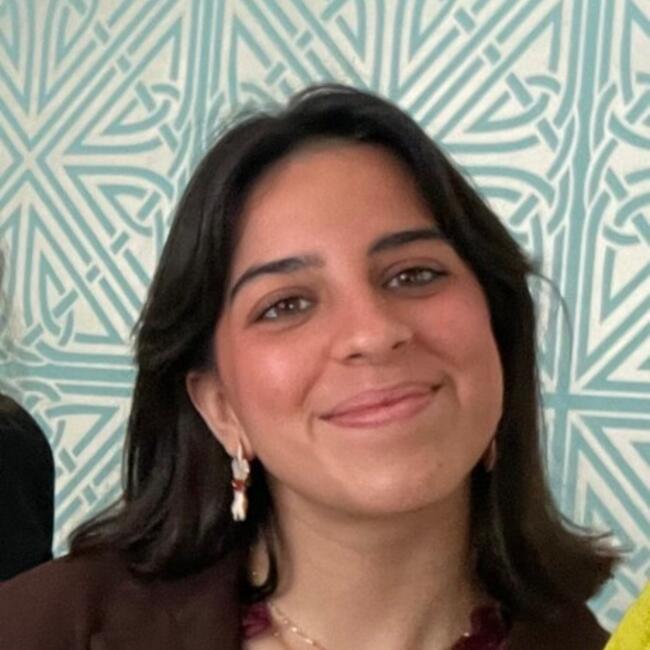 Babysitter in Lisbon: Victoria
