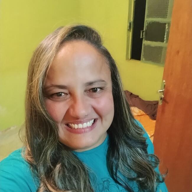 Babá em Araçuaí: Gilmaria