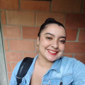 Babysitter Medellín: Lisbeth Tatiana