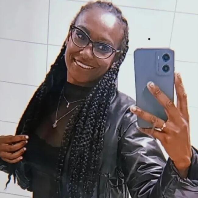 Babá em Torres: Maiara