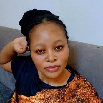 Parent Riyadh: NELLY SMITH