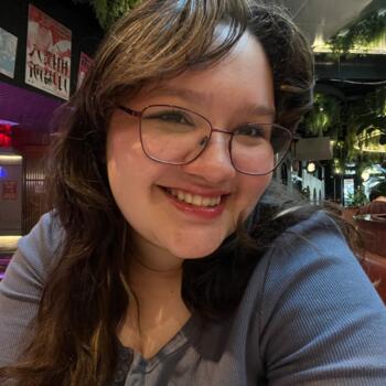 Babysitter in Canberra: Daniela