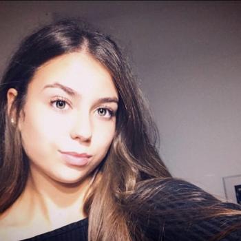 Baby-sitter in Villejuif: Ines