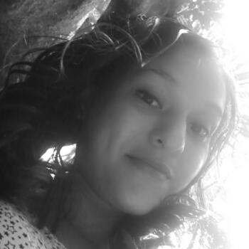 Babá em Belém: Caroline