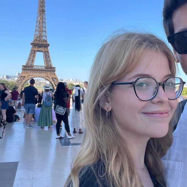 Babysitter a Roma: Azra