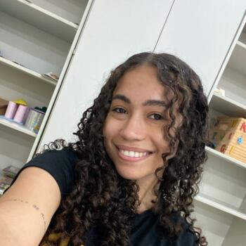 Babá em João Monlevade: Isadora