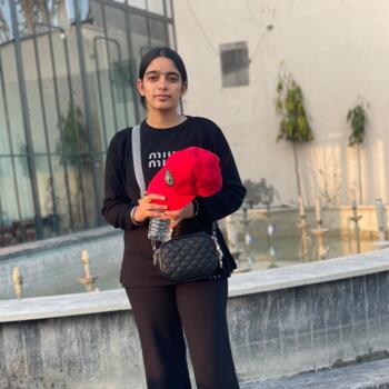 Babysitter Larnaca: Sukhdeep