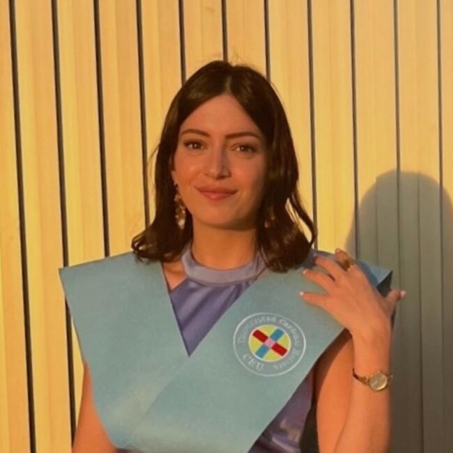 Babysitter in Valencia: Almudena