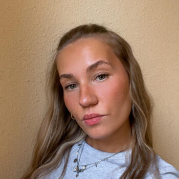 Babysitter in Jaén: Rebeca