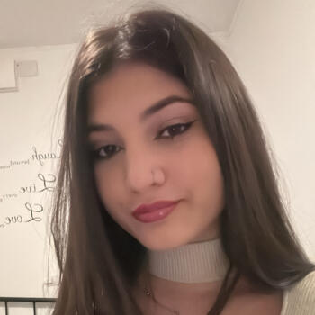 Babysitter Pordenone: Naomi potcovuta